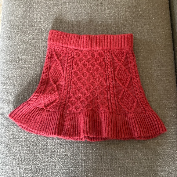 Abercrombie girls red sweater skirt size 9-10 - Picture 1 of 3